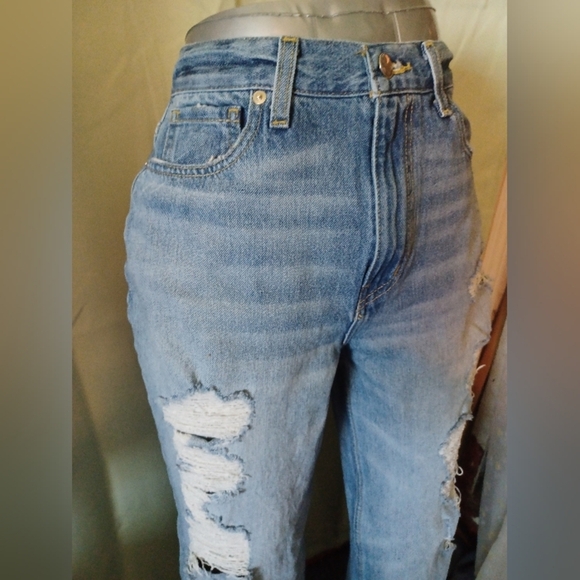 A Fashion Nova Blue Wide Leg Distressed Jeans - Picture 6 of 11